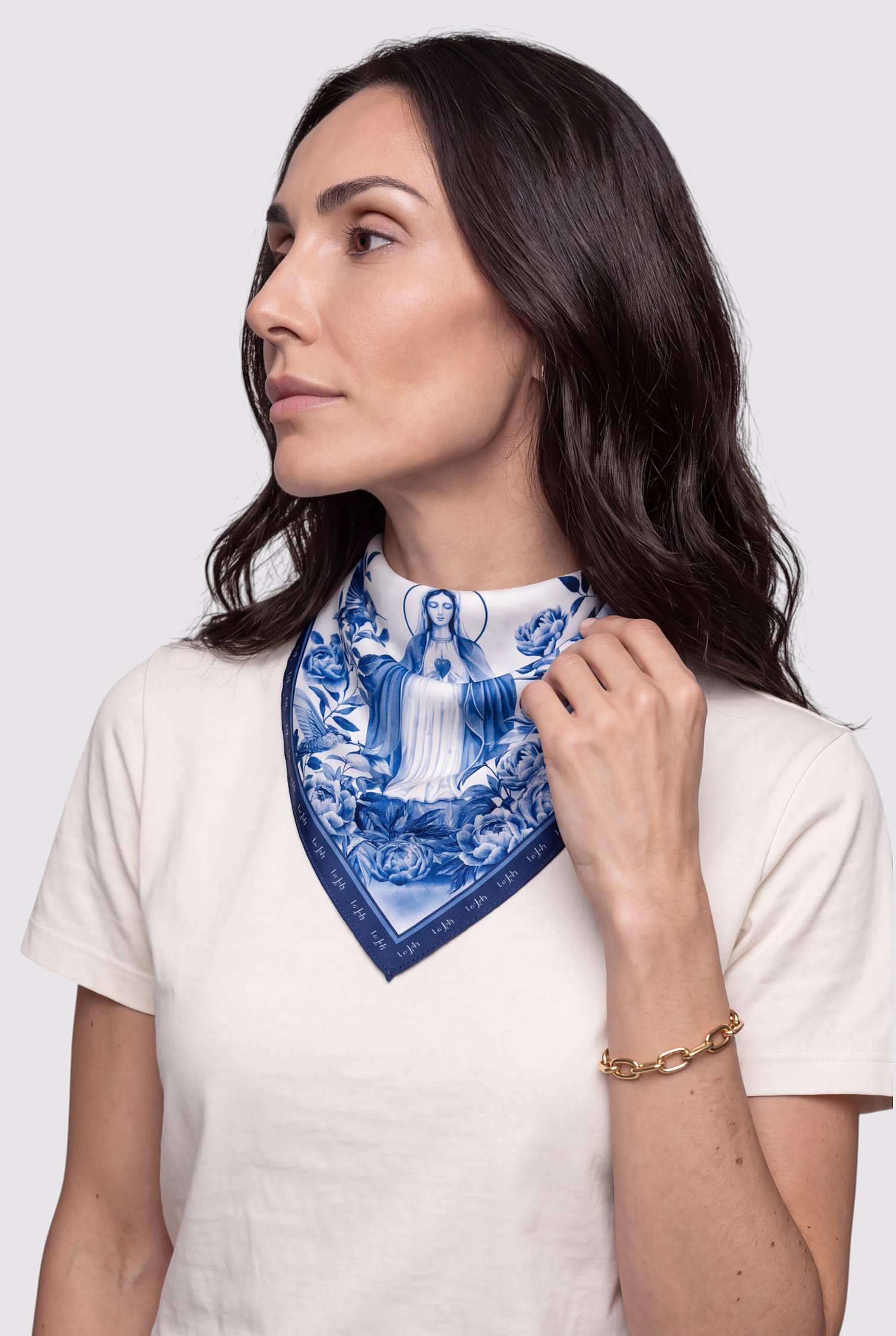 Lenço Feminino Nossa Senhora das Graças Azul com Estampa Floral e Beija-Flores